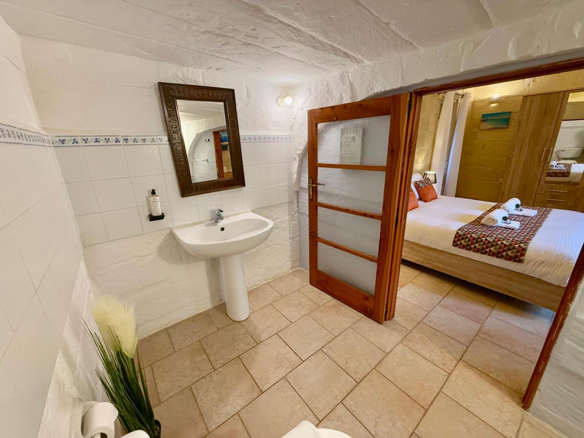 Ta' Matmura B&B Għarb Buitenkant foto