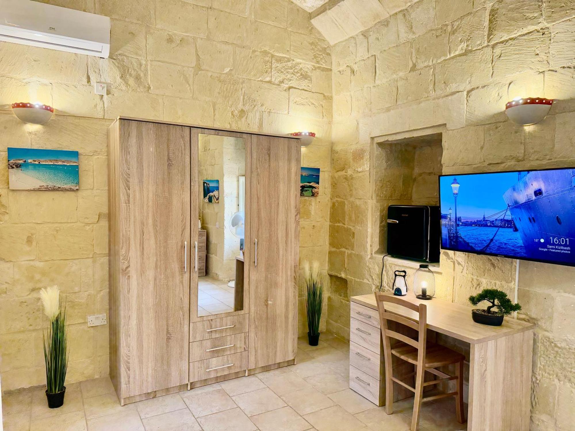 Ta' Matmura B&B Għarb Buitenkant foto