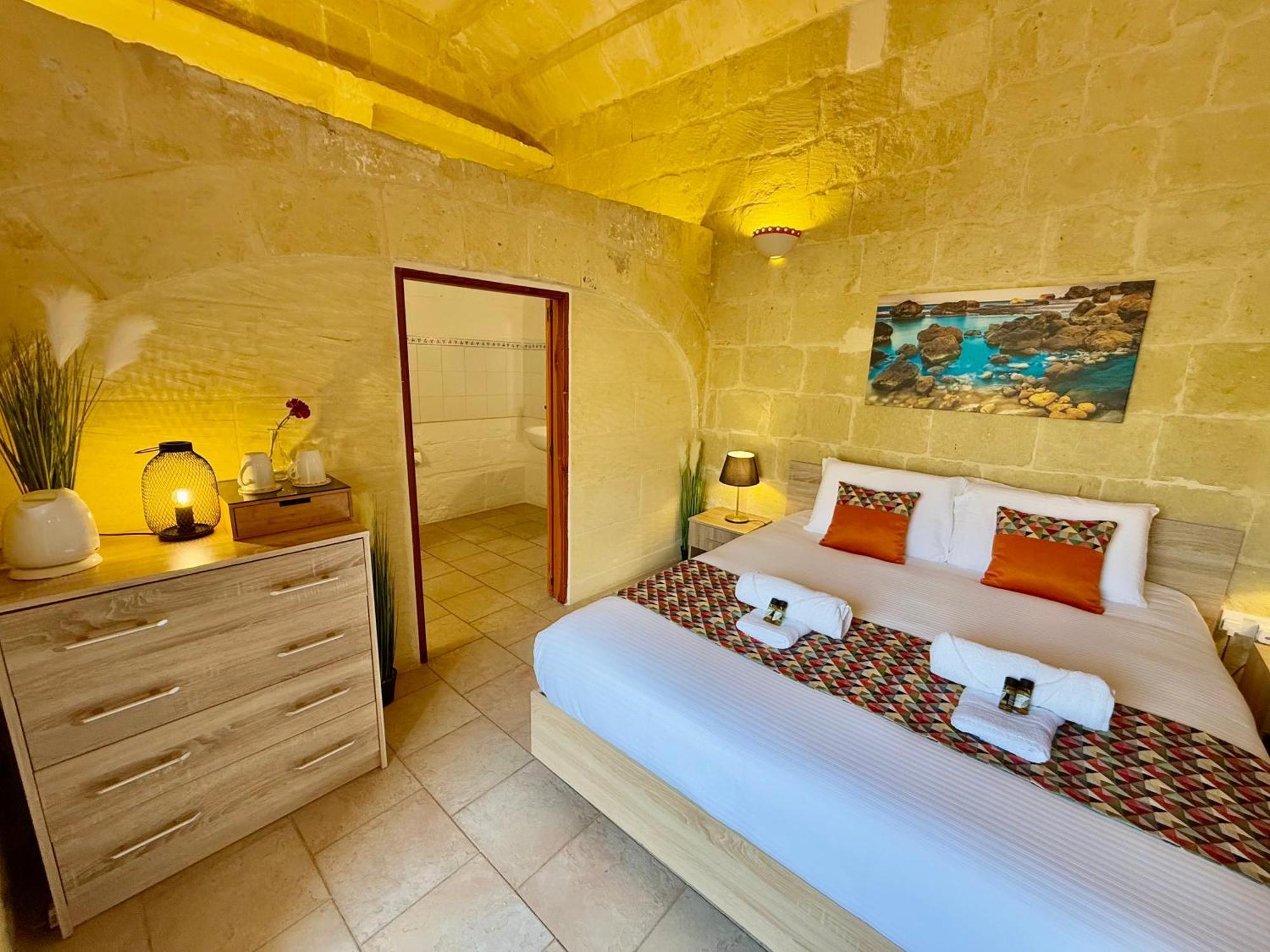 Ta' Matmura B&B Għarb Buitenkant foto