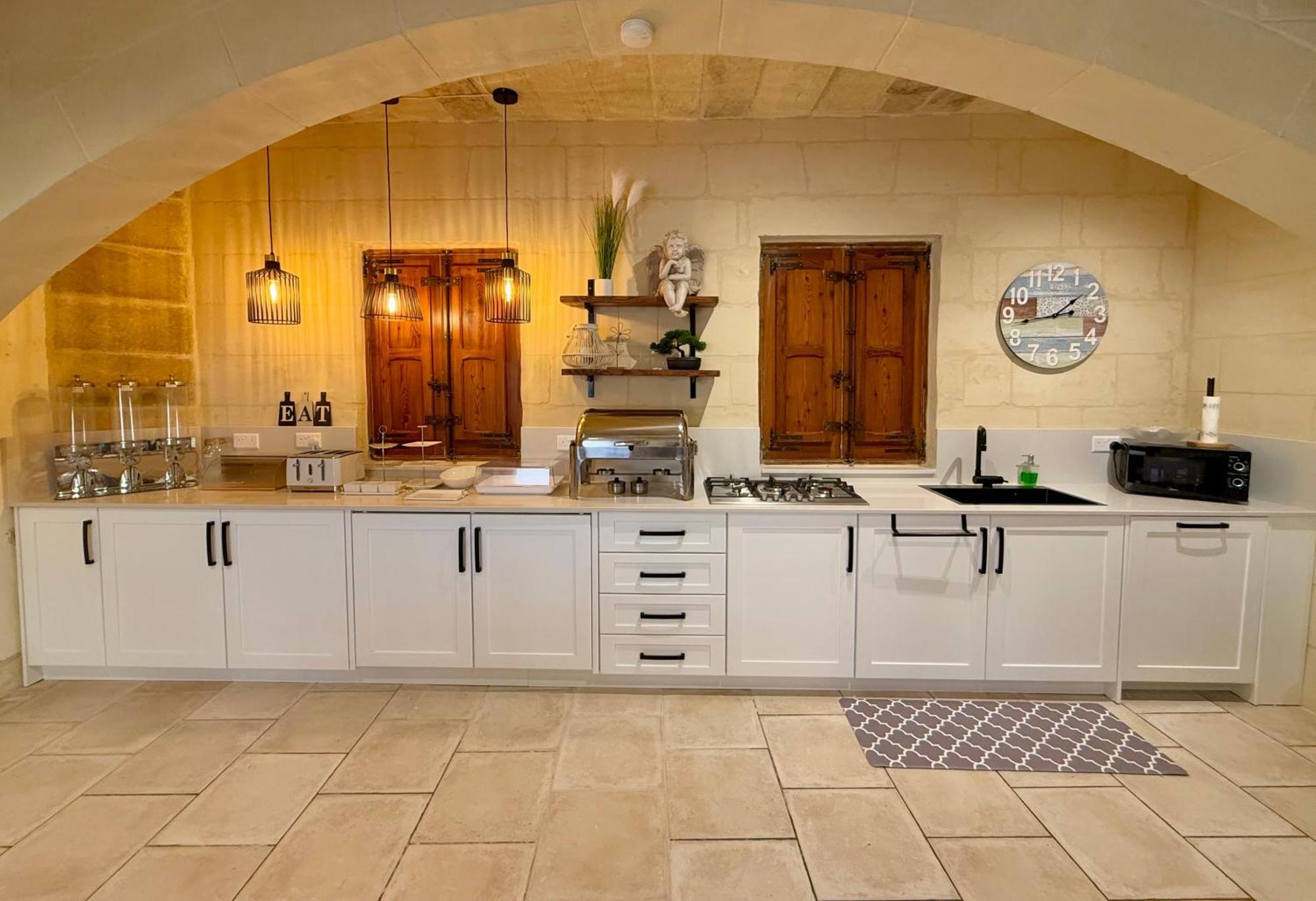 Ta' Matmura B&B Għarb Buitenkant foto