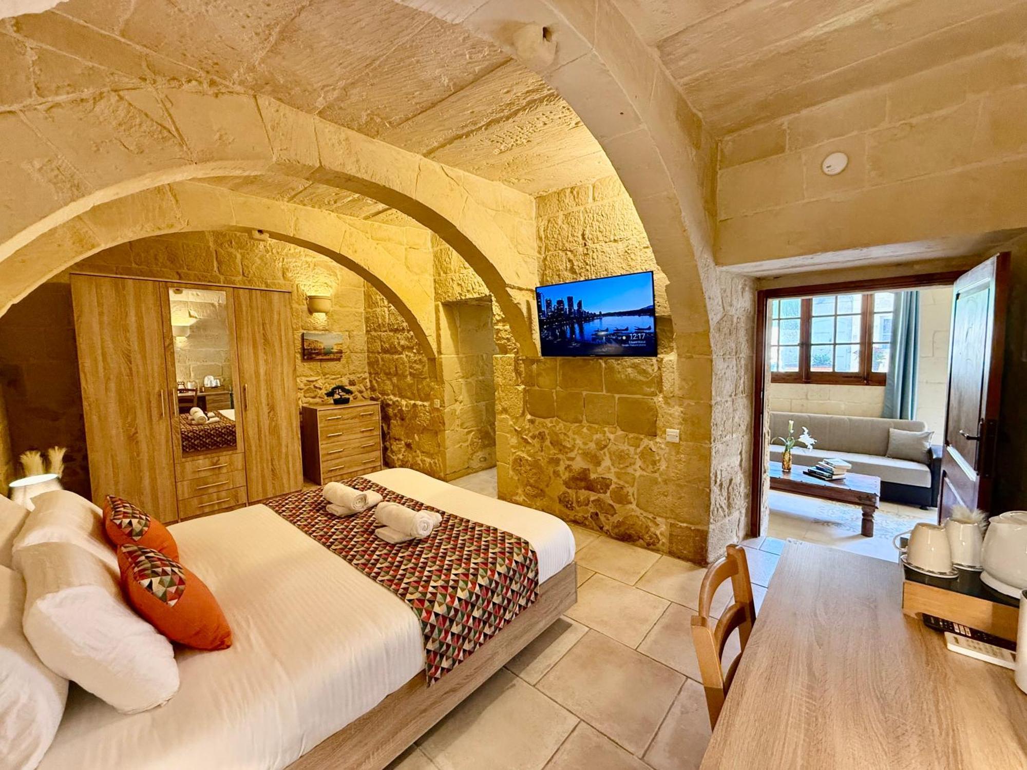 Ta' Matmura B&B Għarb Buitenkant foto