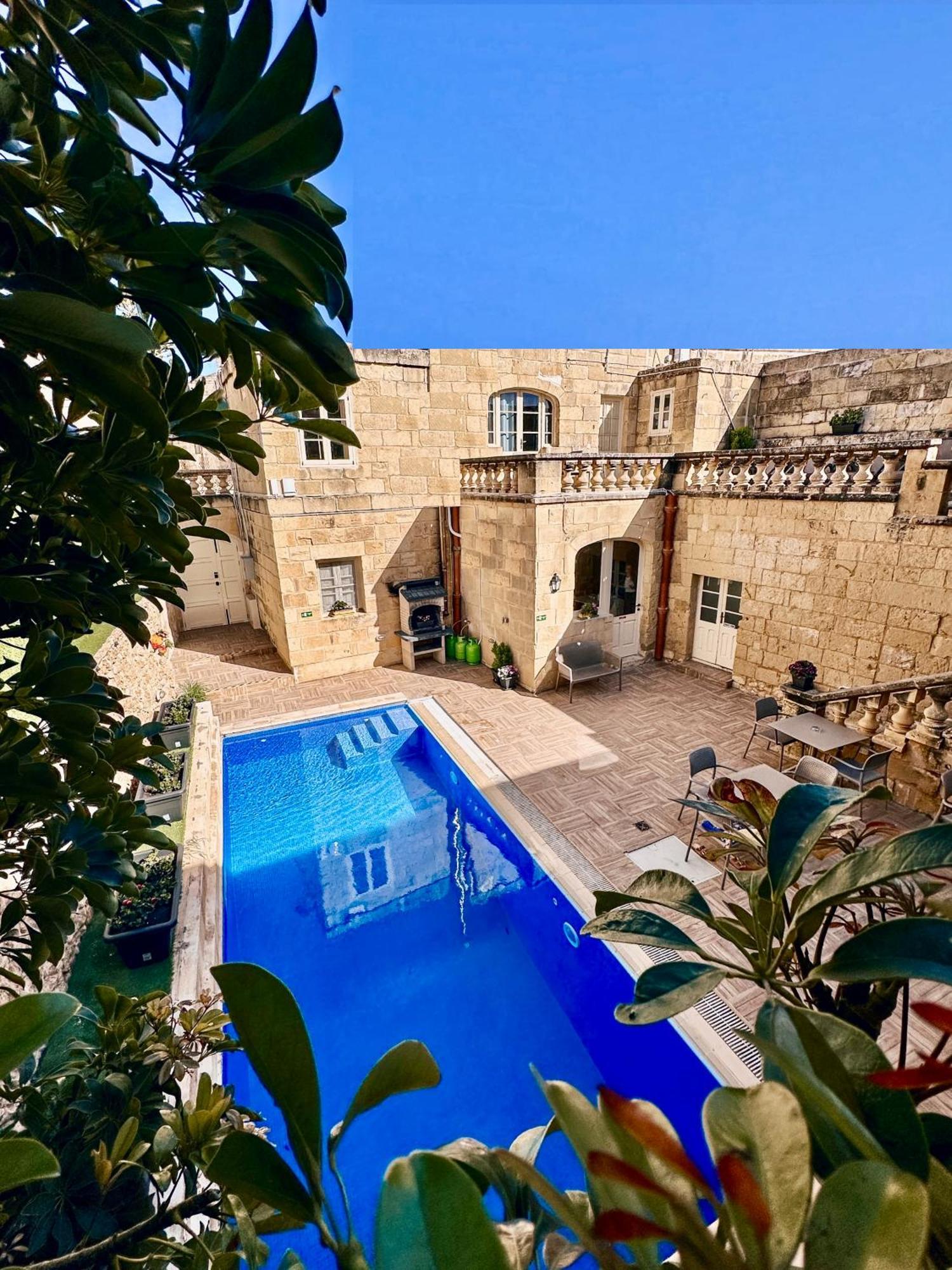 Ta' Matmura B&B Għarb Buitenkant foto