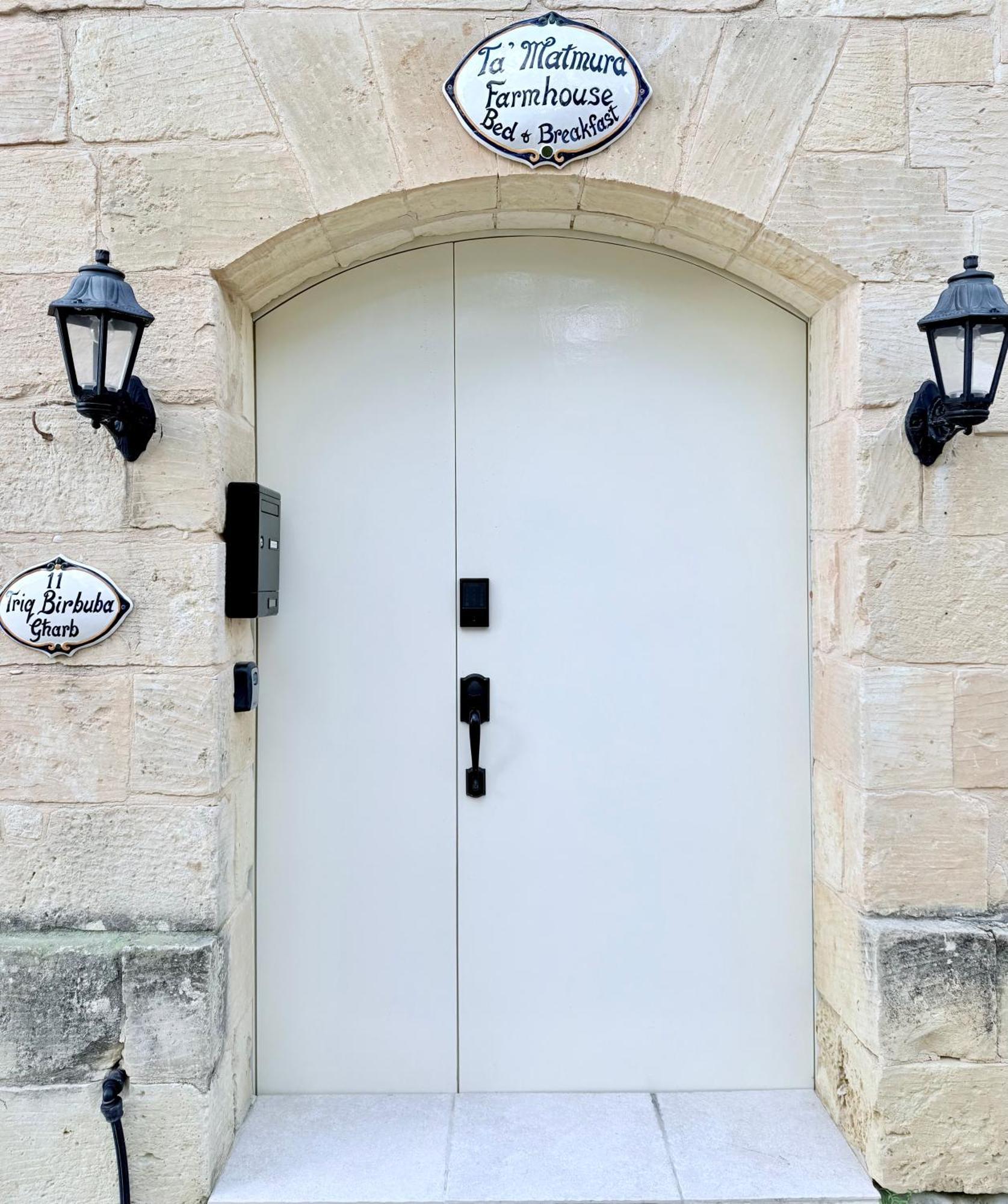 Ta' Matmura B&B Għarb Buitenkant foto